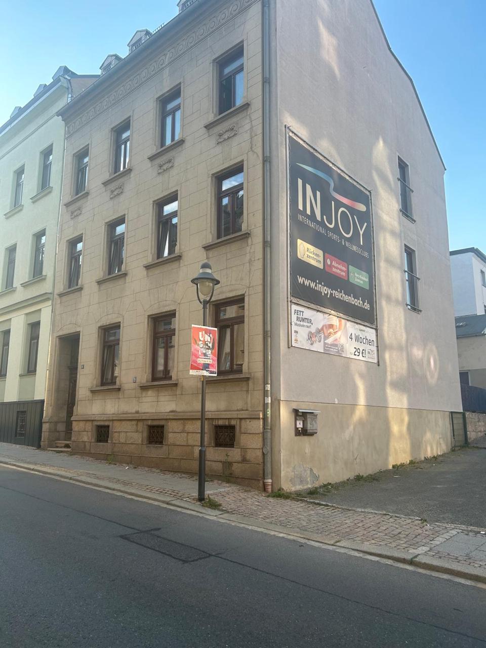 schöne 2-Raum Wohnung mit Stellplatz im schönen Reichenbach